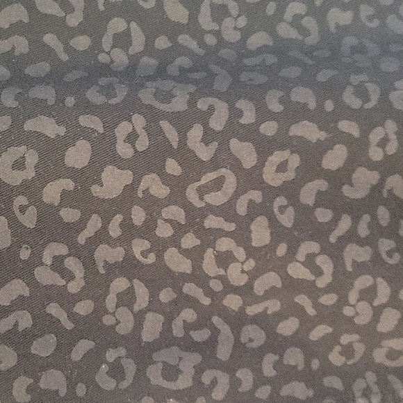 NWT Black Denim Jacket With Leopard Print - Picture 5 of 7